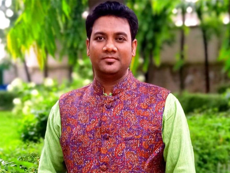 আজ গান শোনাবেন মোমিন বিশ্বাস
